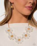Pastel Promenade - White - Paparazzi Daisy Floral Necklace