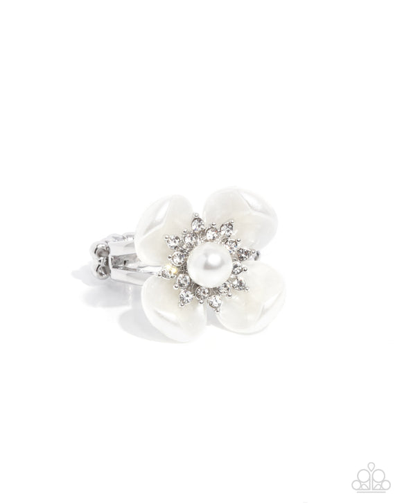 Unmatched Elegance - White - Paparazzi Accessories