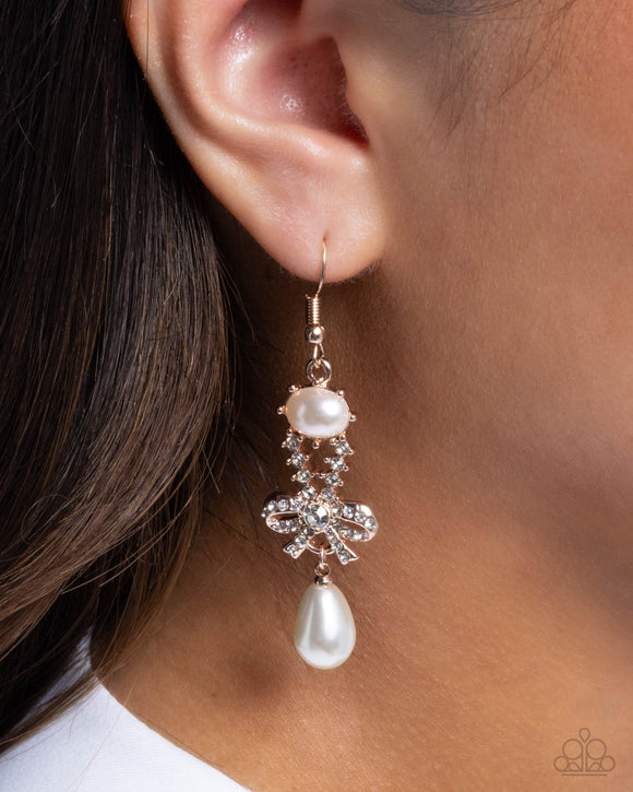 Alluring Advocate - Gold