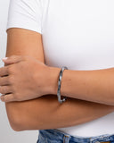 Twisted Temptress - Black