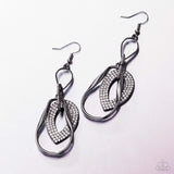 Teardrop Triumph - Black