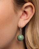 Eye-Catching Earnings - Green