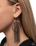 Laborious Lure - Black