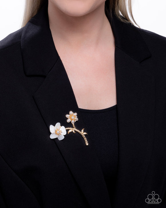 Blooming Boutonniere - Gold - Brooch