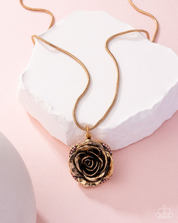Blooming Buffer - Pink - Gold - Rose Necklace
