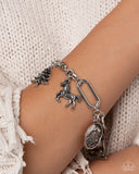 Mountain Climb - Silver - Complete Look