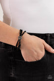 Twisted Theme - Black